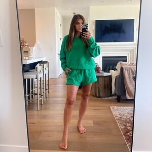 Green Skatie Sweat Set